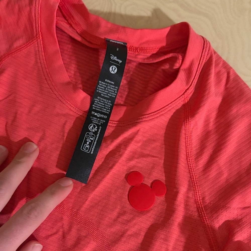 Lululemon Red Long Sleeve Top with Logo - Picture 3 of 4
